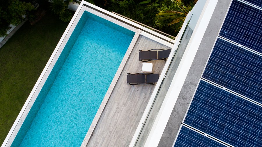 Conheça 5 vantagens da energia solar em hotéis e resorts